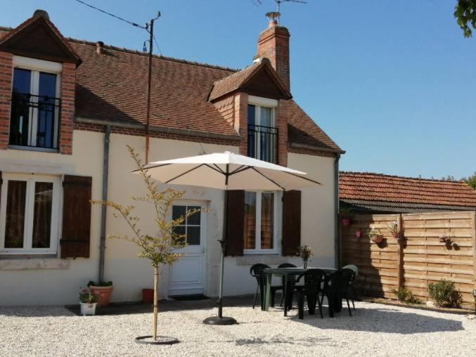 Gite L'Opale Lailly-en-Val Bagian luar foto
